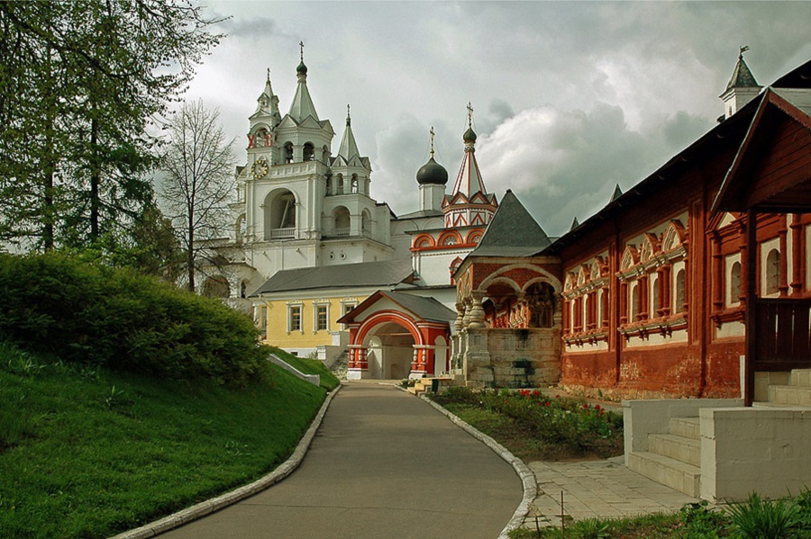 Саввино-Сторожевский-монастырь-в-Звенигороде_002